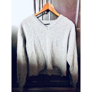 Vintage grey wool cropped v neck Sweater
